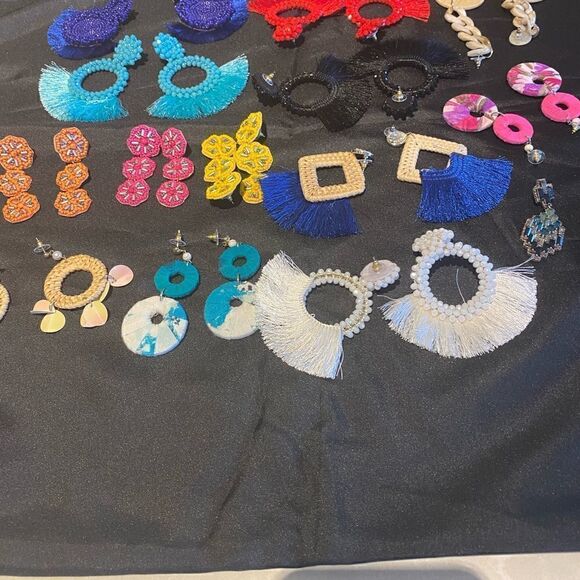 14 Pairs of fun pierced earrings- multicolor. Sold as a bundle. - Picture 13 of 14